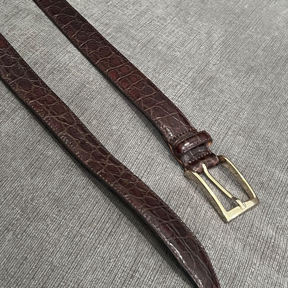 Brooks Brothers Leather Embossed Belt - Picture 4 of 9